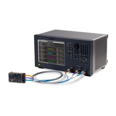 KEYSIGHT E4982A Máy đo LCR 3 máy đo LCR KEYSIGHT E4982A bên cạnh